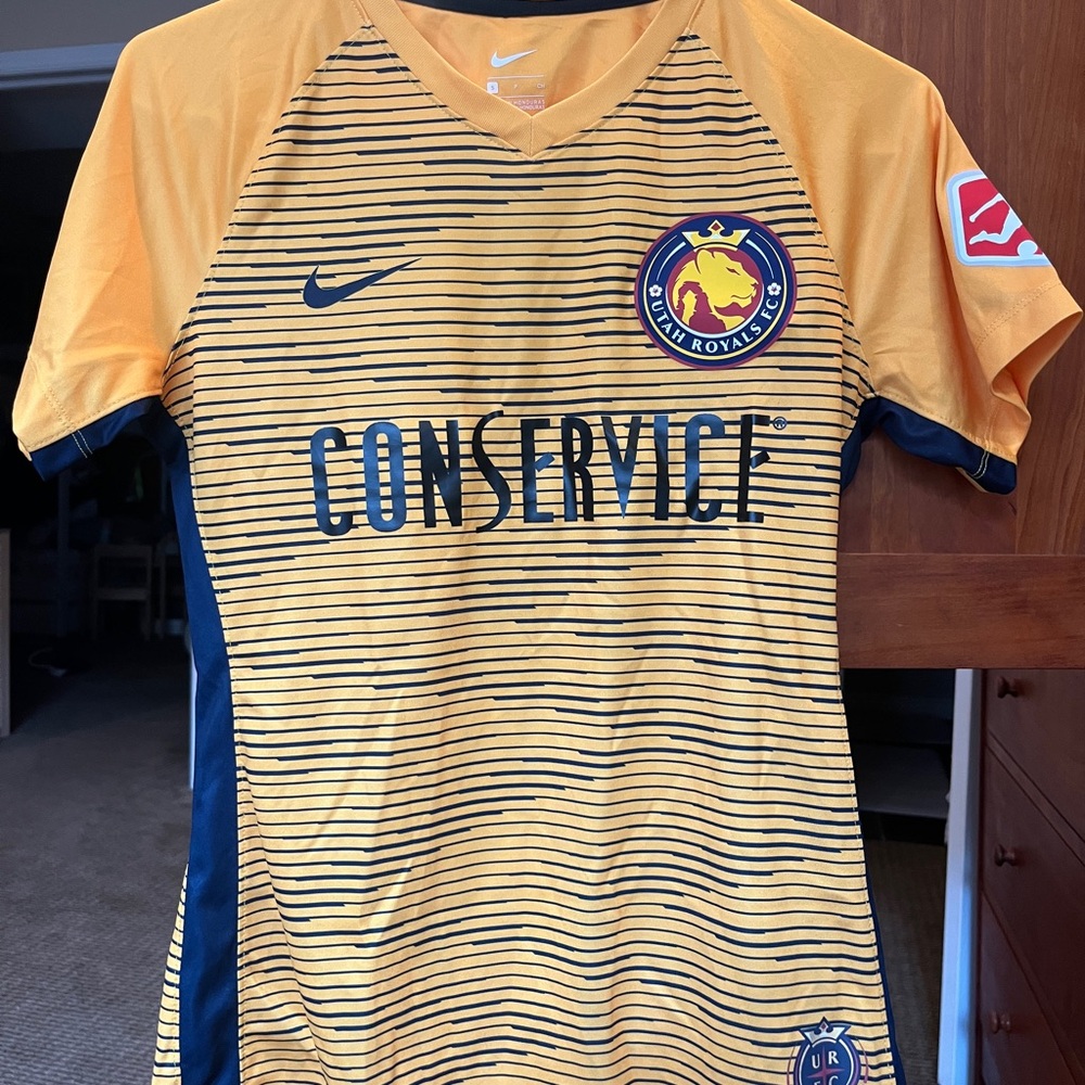 💛Nike Utah Royals FC jersey. Polyester. Women’s size Small. EUC!💛